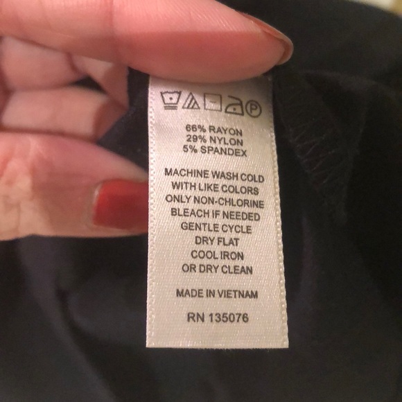 C Wonder tag still on, cut away shift dress black - Picture 4 of 4